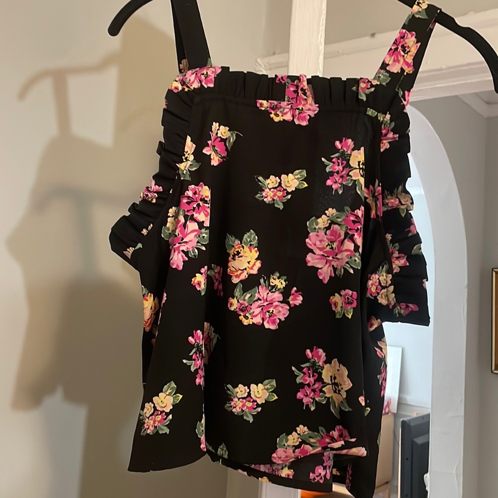 NWOT Floral tank